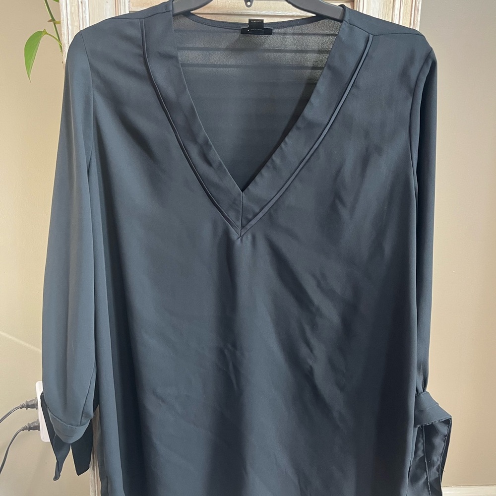 Worthington Black V-Neck Blouse